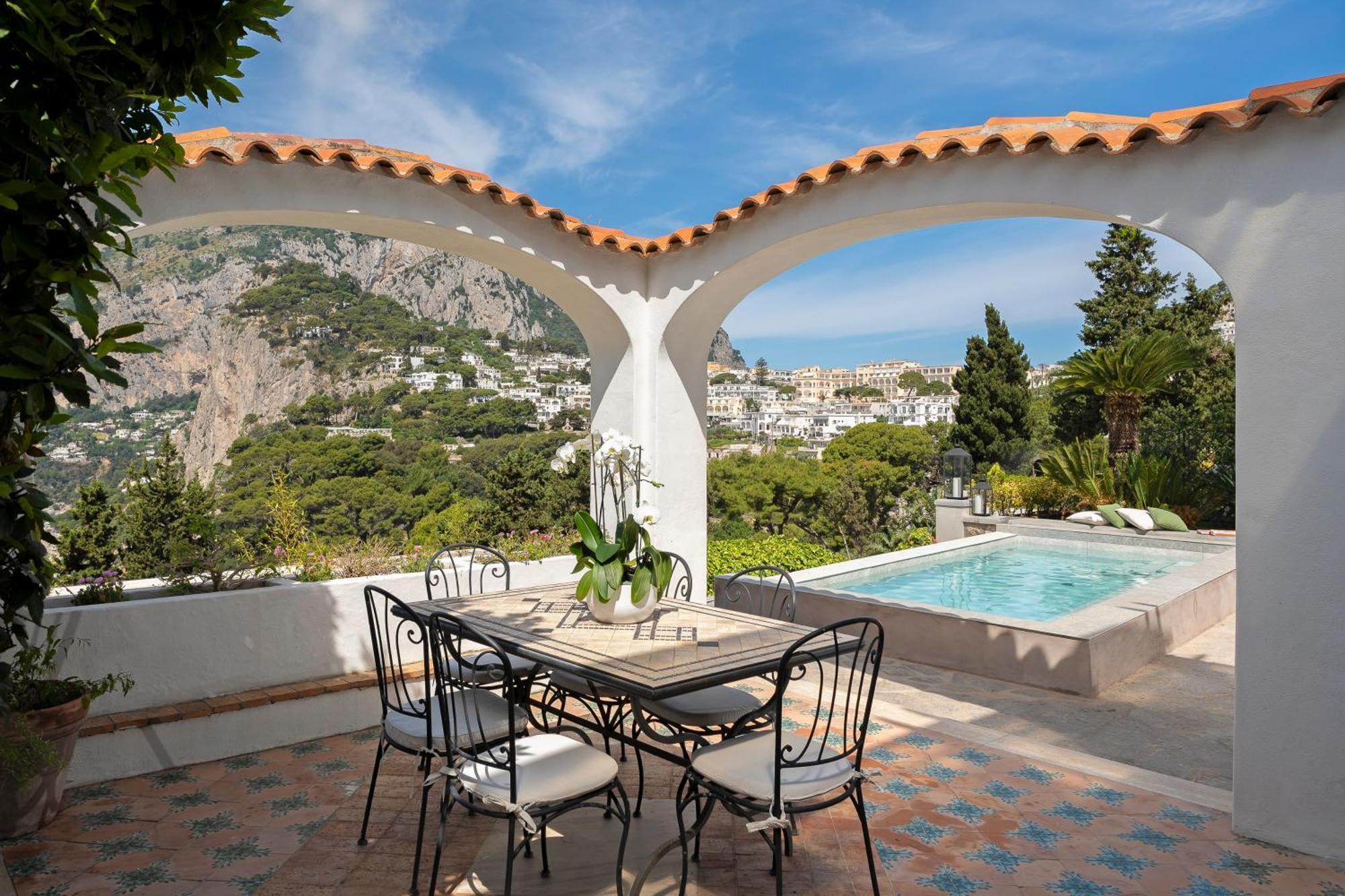 Villa Hibiscus Capri Exterior photo