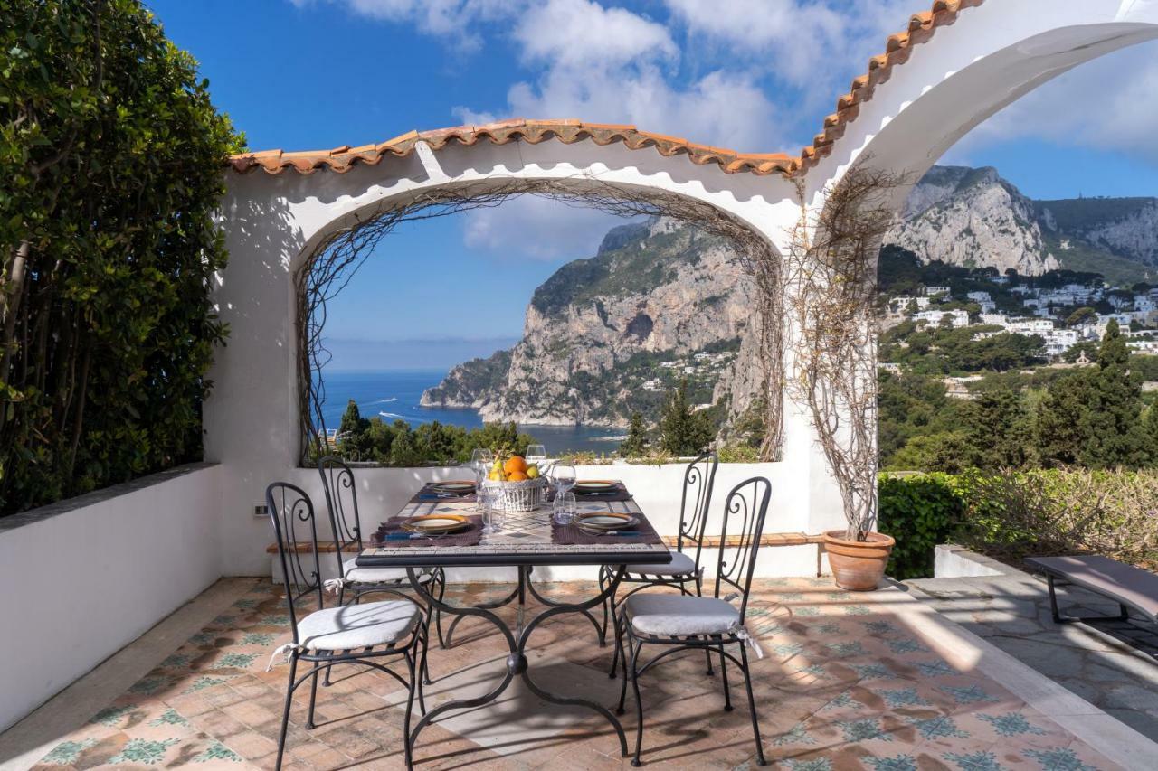 Villa Hibiscus Capri Exterior photo